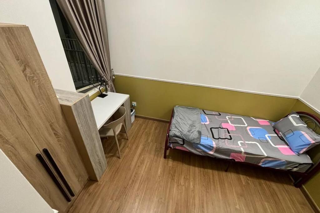 Serene Stay In Klang, Malaysia Bagian luar foto